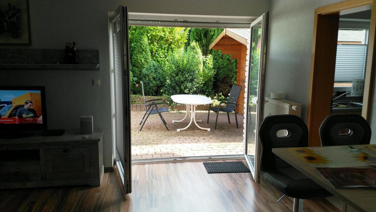 Akazie Mit Terrasse